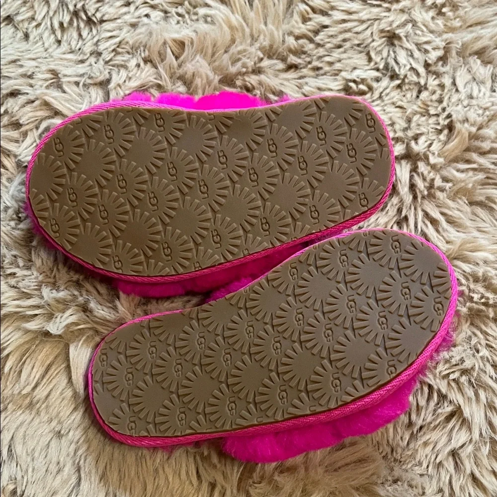 UGG Fuchsia Fluffy Slides, Toddler Size 8
